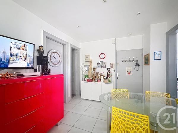 Immeuble à vendre  450 m2 SOCHAUX - 25