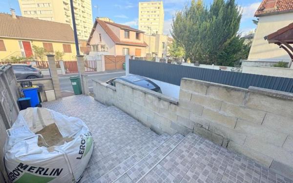 Maison à vendre    4 pièces • 90,51 m2 Drancy
