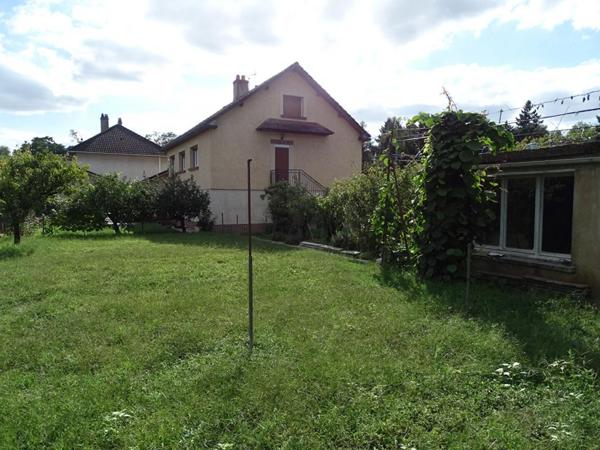 Maison et dépendances, 93 m², GIEN 45500