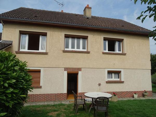 Maison et dépendances, 93 m², GIEN 45500