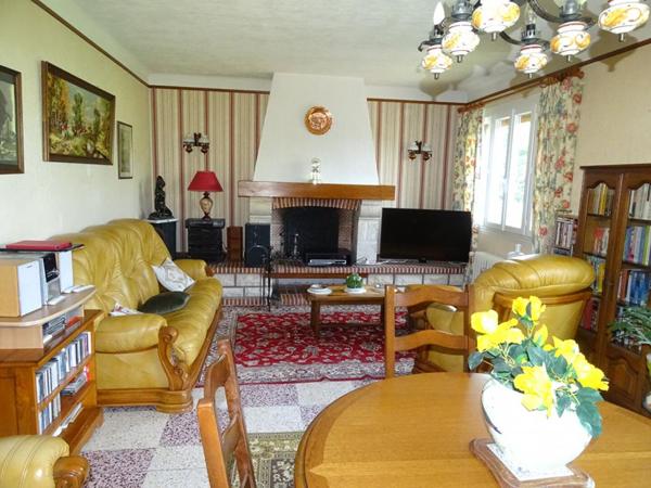 Maison et dépendances, 93 m², GIEN 45500