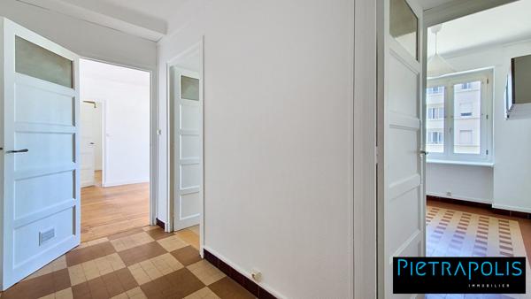 Lyon 8 - T3 de 63.81m² avec balcon au 4ème ét/7- ascenseur - Peintures 2026