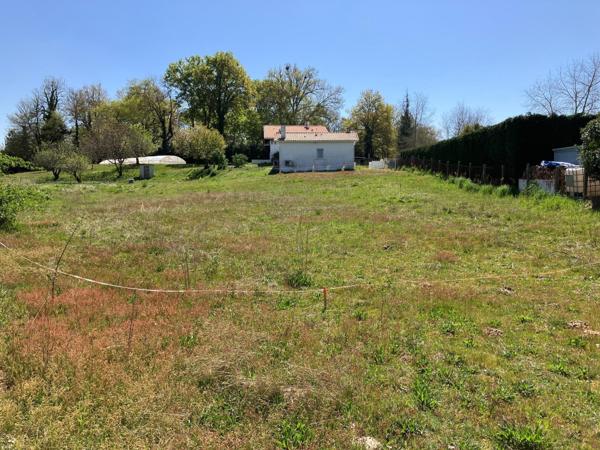 Terrain constructible Saint Pierre du Mont