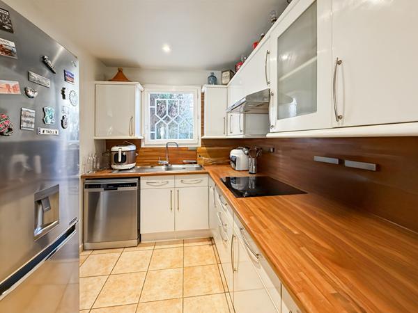 EXCLUSIVITÉ - Le Cannet - Maison familiale 6 pièces de 163m²- 5 chambres - jardin et garage