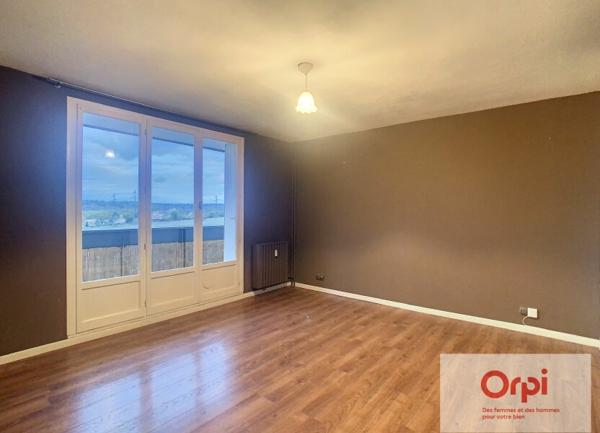 Appartement à louer    4 pièces • 72,69 m2 Montluçon