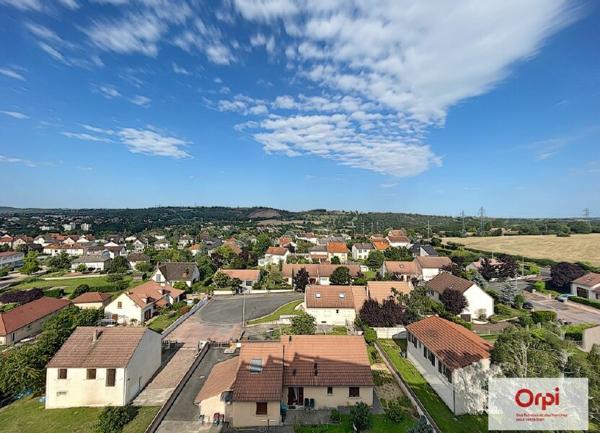 Appartement à louer    4 pièces • 72,69 m2 Montluçon