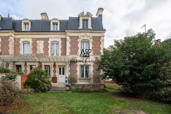 Propriété Le Vésinet - 183,31 m² - 7 pièces Le vesinet Propriété Le Vésinet - 183,31 m² - 7 pièces Le vesinet