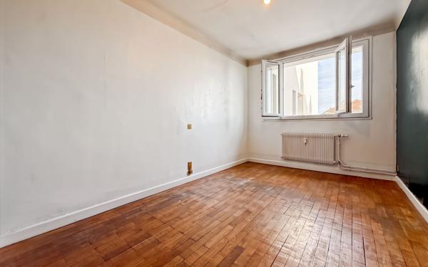 Appartement à vendre    4 pièces •  Lyon 8