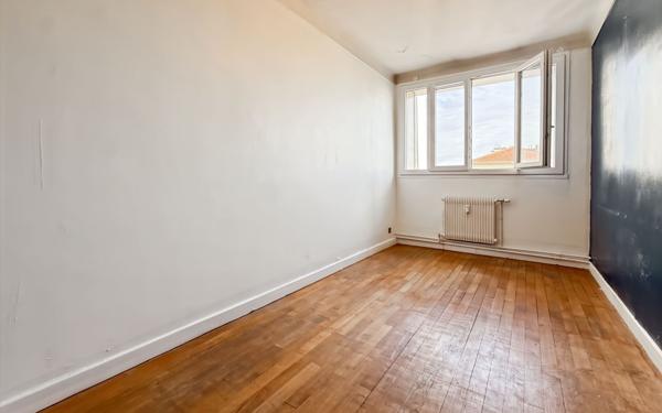 Appartement à vendre    4 pièces •  Lyon 8