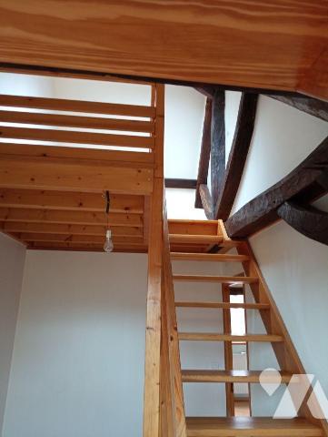 EN VENTE à AVESNES SUR HELPE Immeuble composé de 4 logements en très bon état d'entretien.
4 a...
