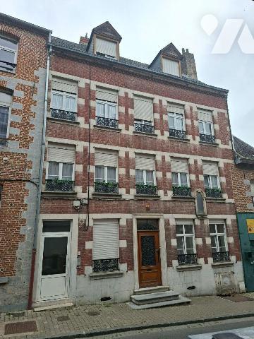 EN VENTE à AVESNES SUR HELPE Immeuble composé de 4 logements en très bon état d'entretien.
4 a...