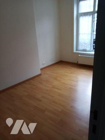 EN VENTE à AVESNES SUR HELPE Immeuble composé de 4 logements en très bon état d'entretien.
4 a...