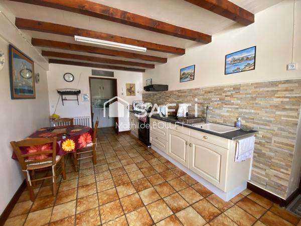 Maison de campagne avec 3 chambres, cour, garage