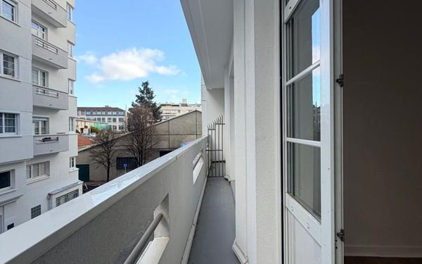 Appartement à louer    2 pièces •  Montrouge