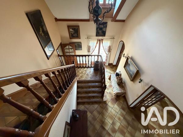 Maison à vendre 9 pièces 273 m² Château-Thierry