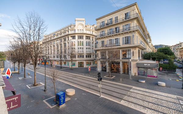 Appartement à vendre    4 pièces • 78 m2 Nice