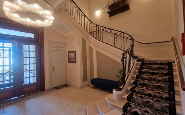 Appartement à vendre    4 pièces • 153 m2 La Rochelle