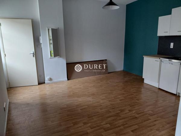 APPARTEMENT T2 A LOUER - CENTRE VILLE CHOLET