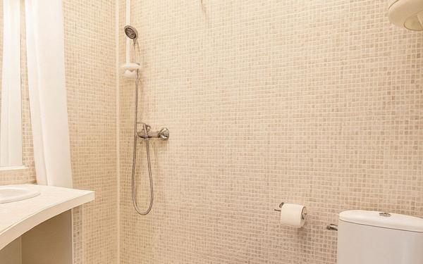 Maison à vendre    1 pièce • 26 m2 Le Cannet