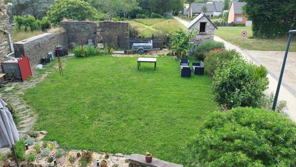 Maison composée de deux logements et d'un studio