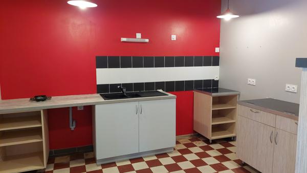 Maison composée de deux logements et d'un studio