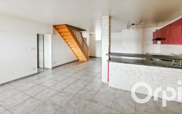 Appartement à louer    4 pièces •  Le Pouzin