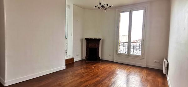 Appartement de deux pièces situé à Ivry-Port