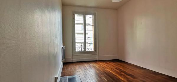 Appartement de deux pièces situé à Ivry-Port
