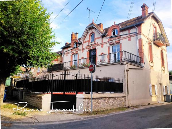 Appartement de charme rénové avec garage fermé à Héricy