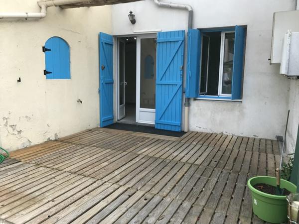 Maison à vendre |  Saintes |  2 pièces | 30 m²