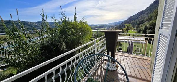 Villa 210 m2 sur 5000 m2 de terrain La Gaude