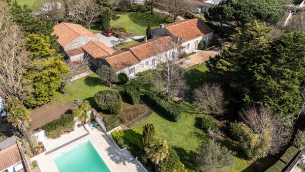 Vente Maison de luxe Saint-Georges-d'Oléron 6 Pièces 200 m²