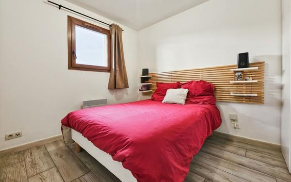 Appartement à vendre    2 pièces • 33 m2 Uzès