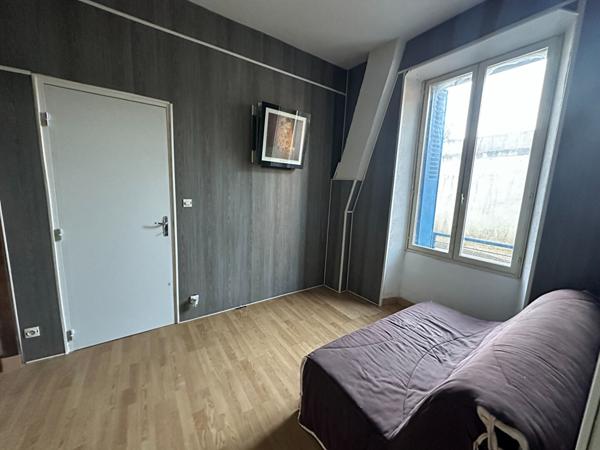 Maison de ville Pont Sur Yonne 3 pièce(s) 65 m2 avec jardin de 306m2