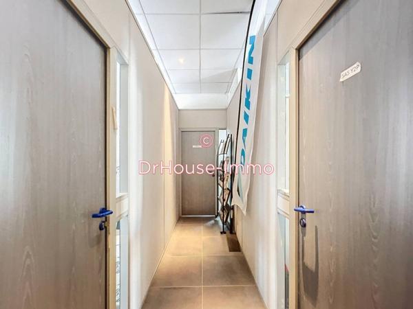 Bureau à vendre 5 pièces de 204 m²