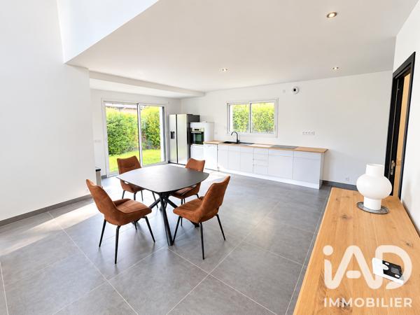 Maison à vendre 5 pièces 128 m² Le Mesnil-Esnard