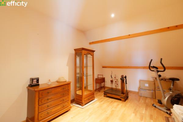 Maison 7 pièces - 215 m² Exclusivité efficity