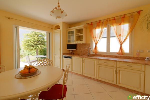 Maison 7 pièces - 215 m² Exclusivité efficity