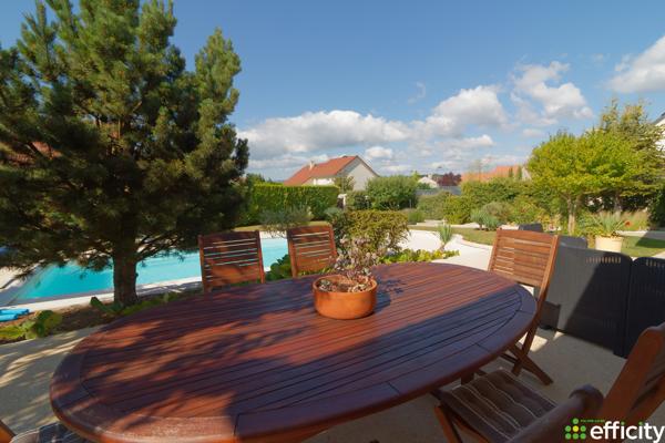 Maison 7 pièces - 215 m² Exclusivité efficity