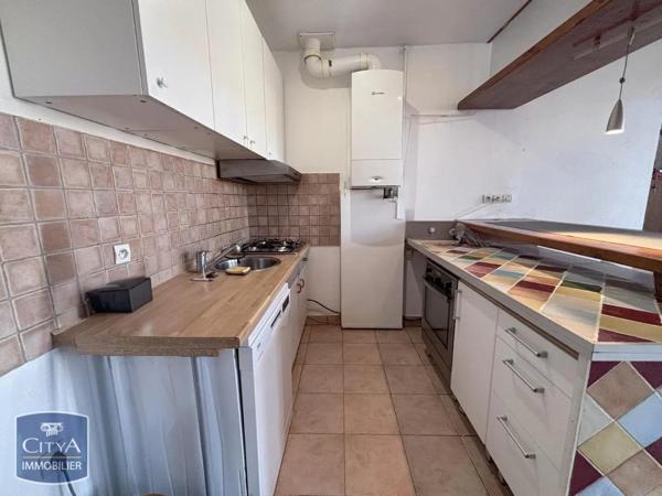 Appartement à louer 2 pièces 56.3m²