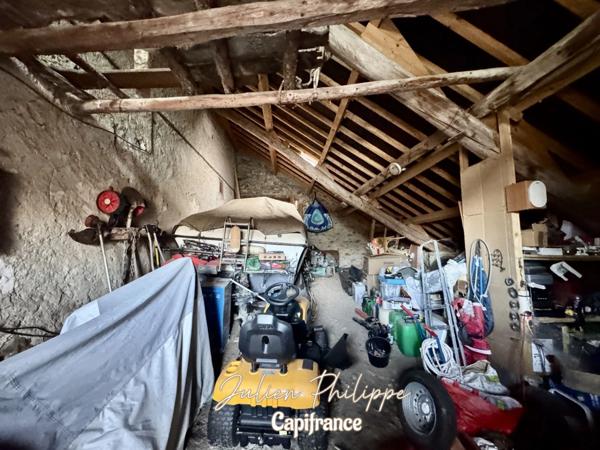 LA FARE-EN-CHAMPSAUR – AUTHENTIQUE CORPS DE FERME À FORT POTENTIEL