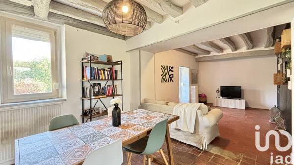 Longère 6 pièces de 129 m² à Château-Renard (45220)