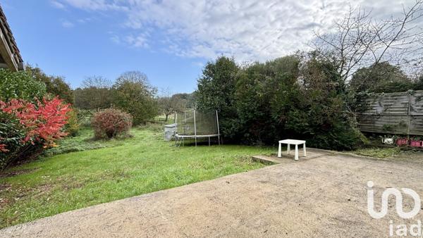 Longère 6 pièces de 129 m² à Château-Renard (45220)