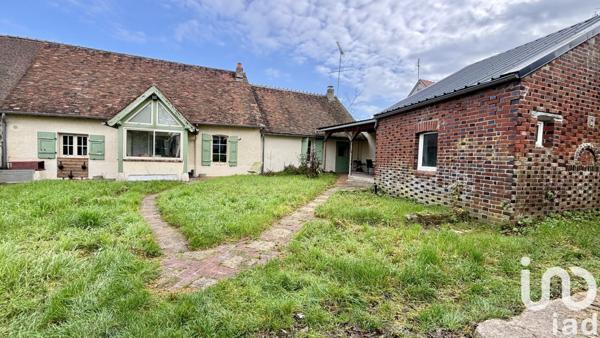 Longère 6 pièces de 129 m² à Château-Renard (45220)