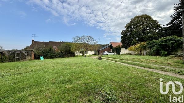 Longère 6 pièces de 129 m² à Château-Renard (45220)