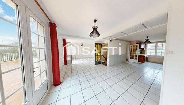 Bien rare à Gond-Pontouvre : volumes, grand terrain et cadre privilégié