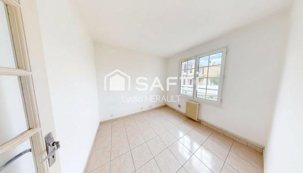 Bien rare à Gond-Pontouvre : volumes, grand terrain et cadre privilégié