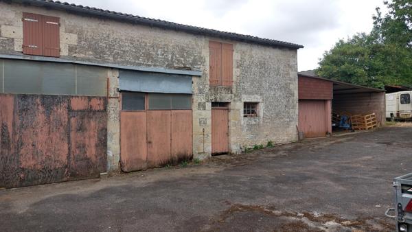 SCIECQ. Maison ancienne à rénover Sciecq (79000)