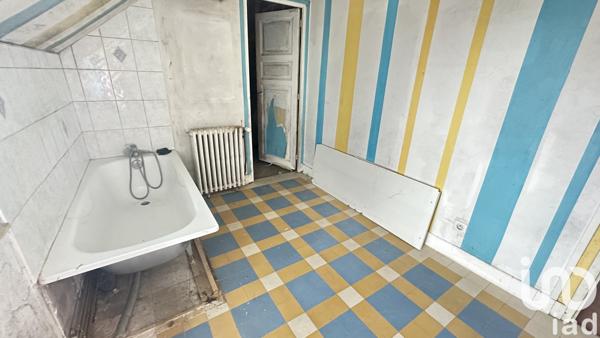 Maison à vendre 7 pièces 138 m² Saint-Pierre-lès-Nemours