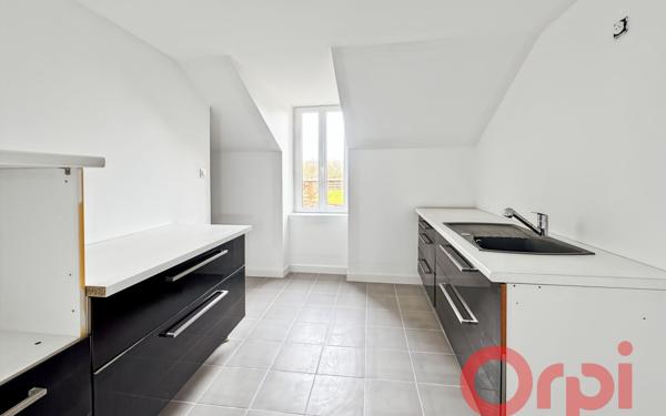 Maison à vendre    3 pièces • 80,83 m2 Saint-Amand-Montrond